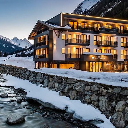 Hotel Modern Mountain 이스크글 외부 사진